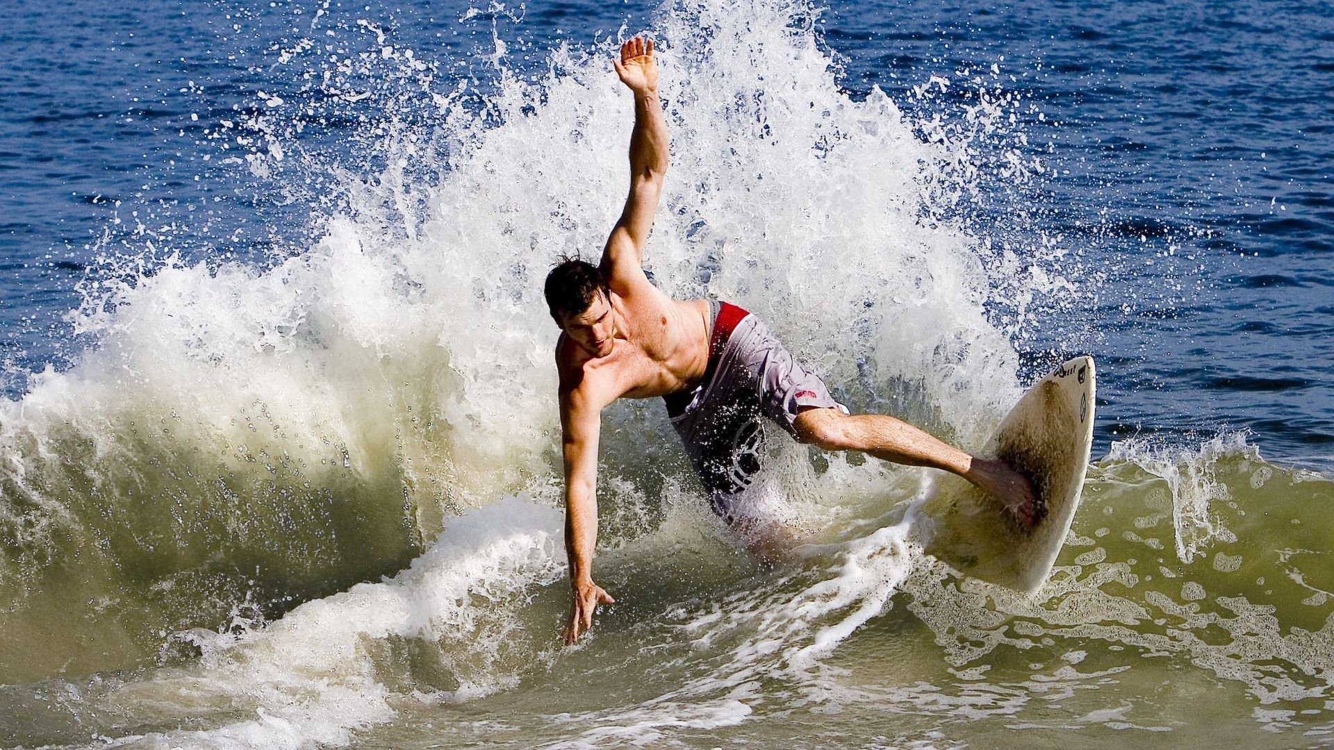 德甲球队脑电反馈训练提升球员临场注意力的实验研究,脑电反馈训练利弊